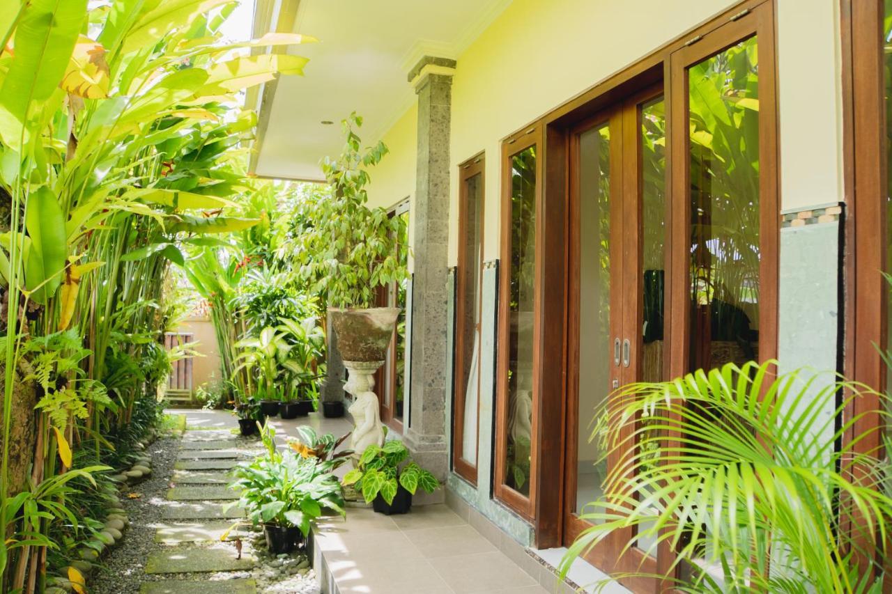 Mancur Guesthouse 乌布 外观 照片